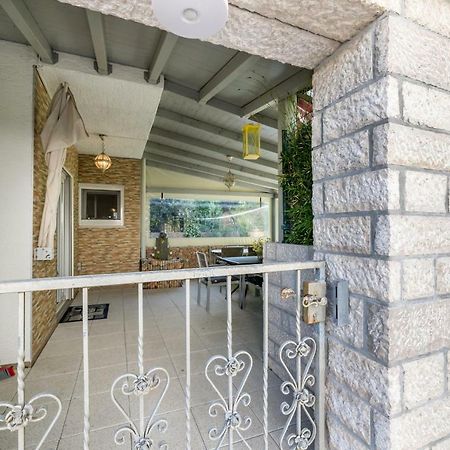 Apartment Pavic Garden Башка Экстерьер фото