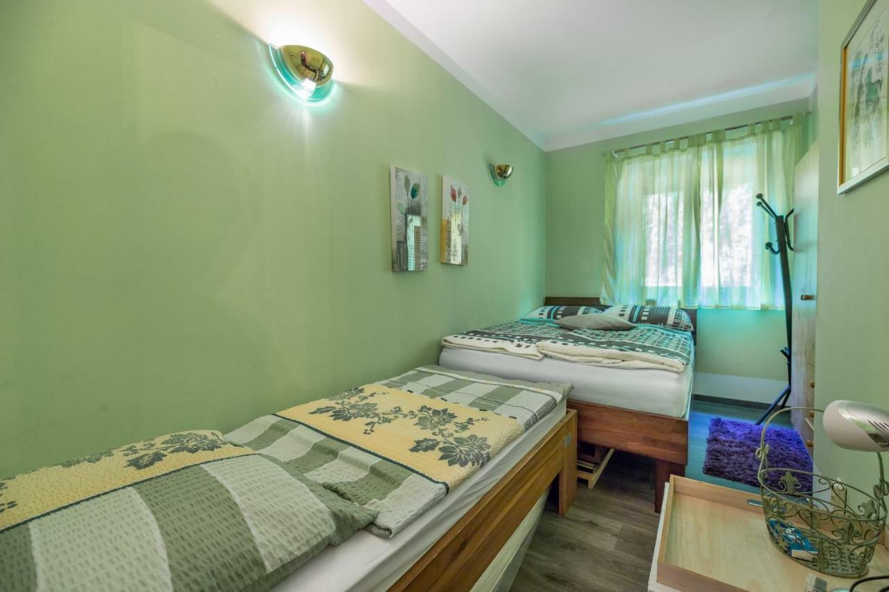Apartment Pavic Garden Башка Экстерьер фото