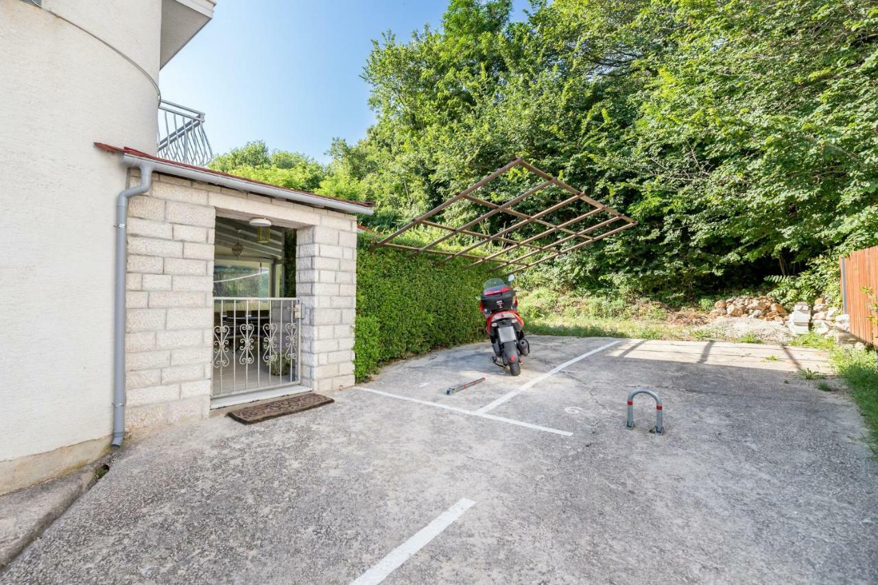 Apartment Pavic Garden Башка Экстерьер фото